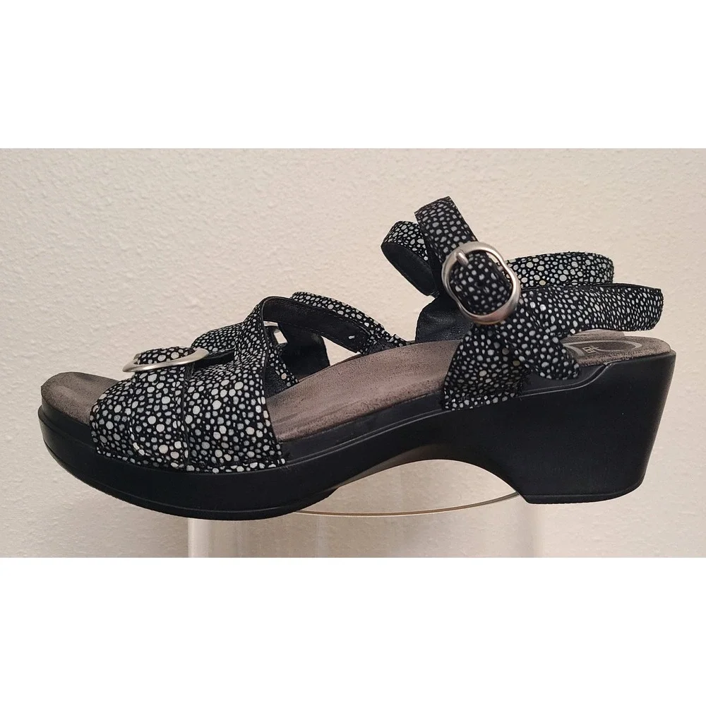 Dansko Sandi EU 40 US 9.5 10 Shimmer Nubuck Leather Sandals Wedge Strappy Silver